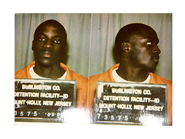 Akon mugshot from a New Jersey gun possession arrest