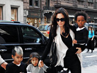 Angelins Jolie and kids outside Lee Art Shop