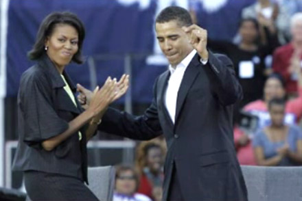 Barack and Michelle Obama getting their two step on