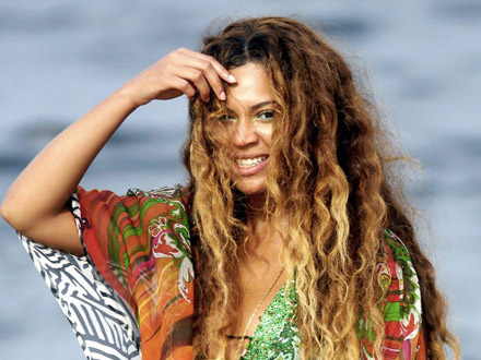 Beyonce - On Vacation in the South of France