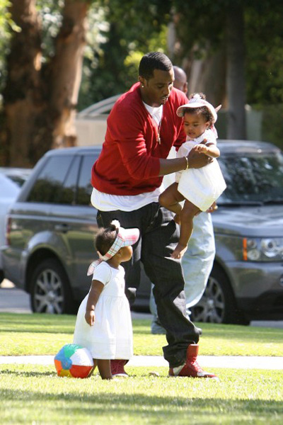 Diddy and the twins in the park