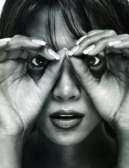 Halle Berry strikes a binocular pose