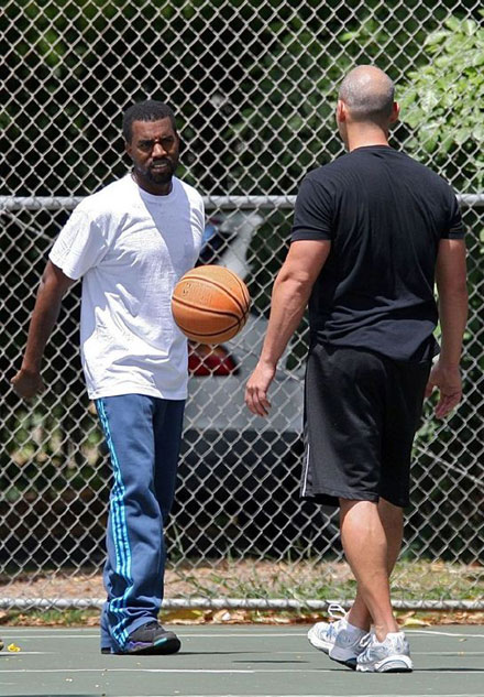 Kanye West on the basketball court - check