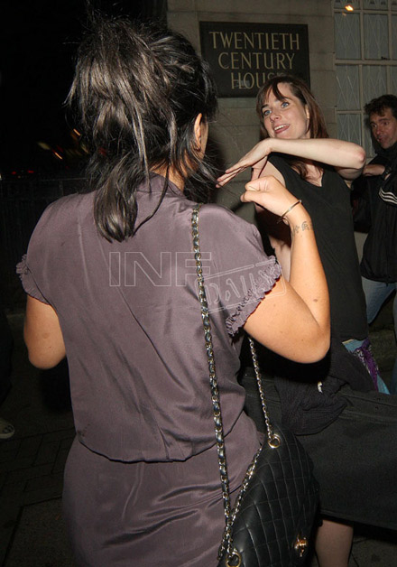 Lily Allen throws hands with envious fan