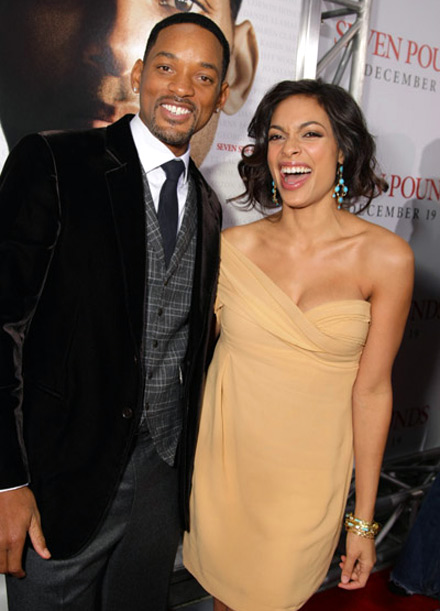 will smith wife red carpet. Seven Pounds - Will Smith and