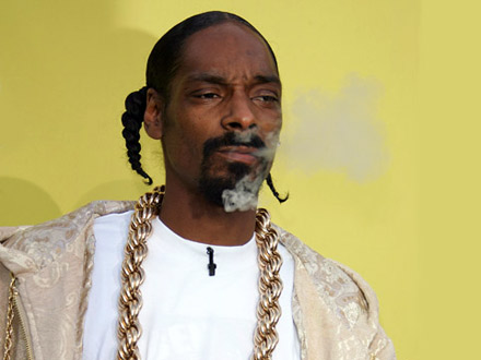 Snoop Blowin Smoke