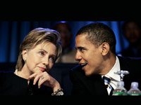 Barack Obama whispers sweet goodbyes to Hillary Clinton