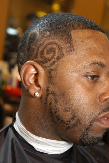 The Bigen Barber Contest - pic by hudgons