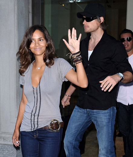 Halle Berry, Gabriel Aubry and Nahla in New York