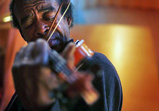 Jamie Foxx's Next Act: Homeless Violinist Nathaniel Anthony Ayers