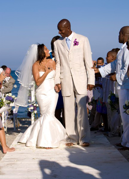 Ray Allen and Shannon Williams walk down aisle after getting married in Martha's Vineyard