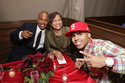 This Christmas movie premiere - Chris Brown - peace